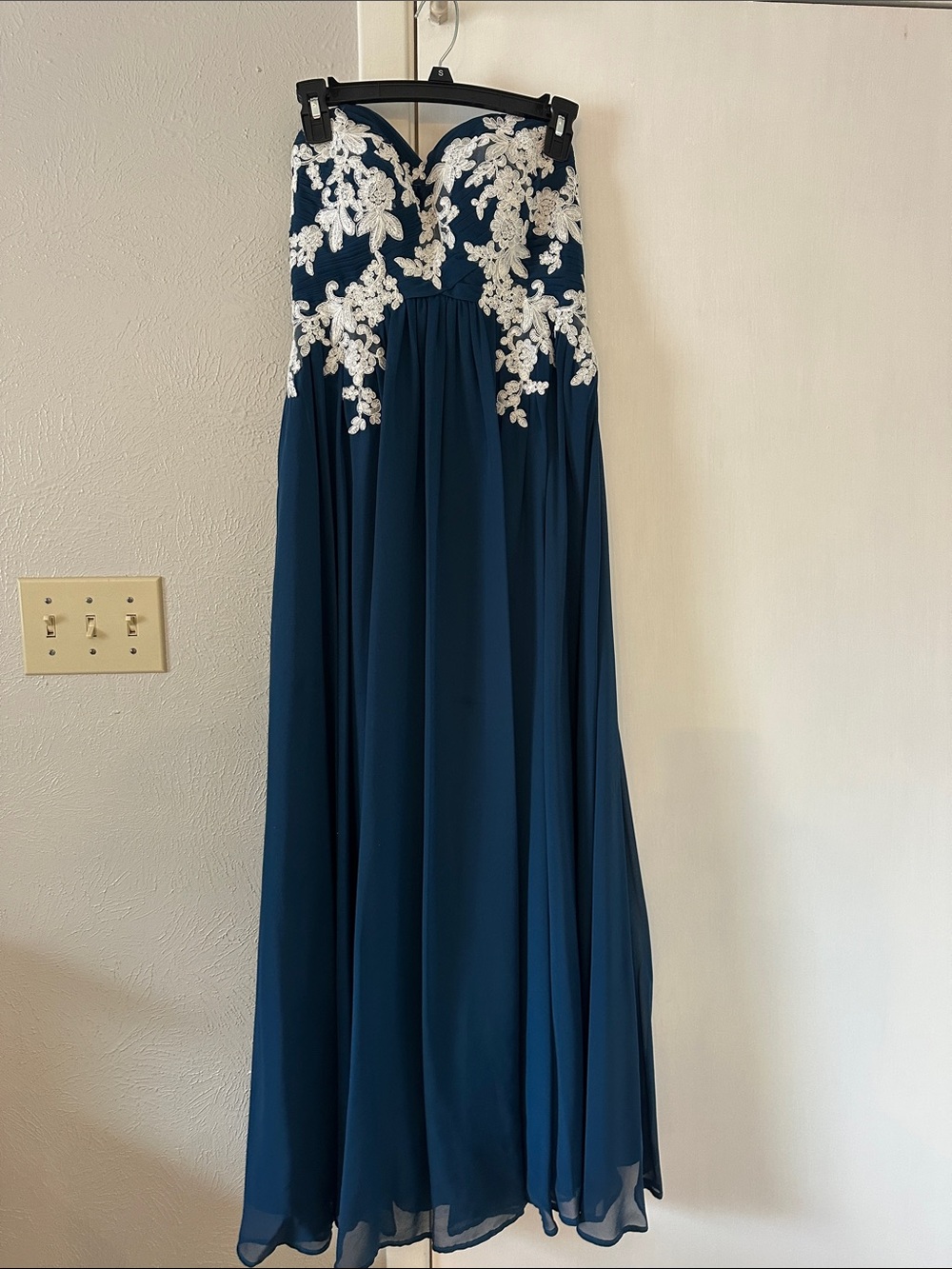 Strapless Navy Blue Evening Gown with White Lace Appliqué